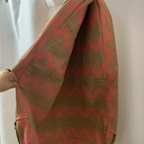 NWOT FP ONE Geo Mango Quilt Dog Bed Cover - Picture 7 of 8